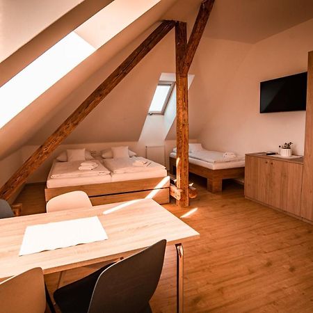Penzion Pansky Dvur Телч Экстерьер фото