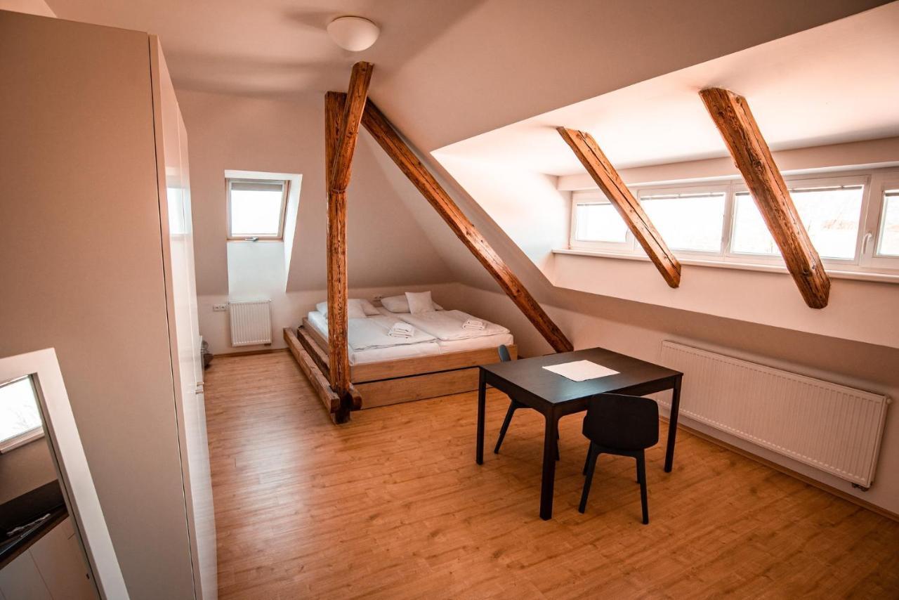 Penzion Pansky Dvur Телч Экстерьер фото