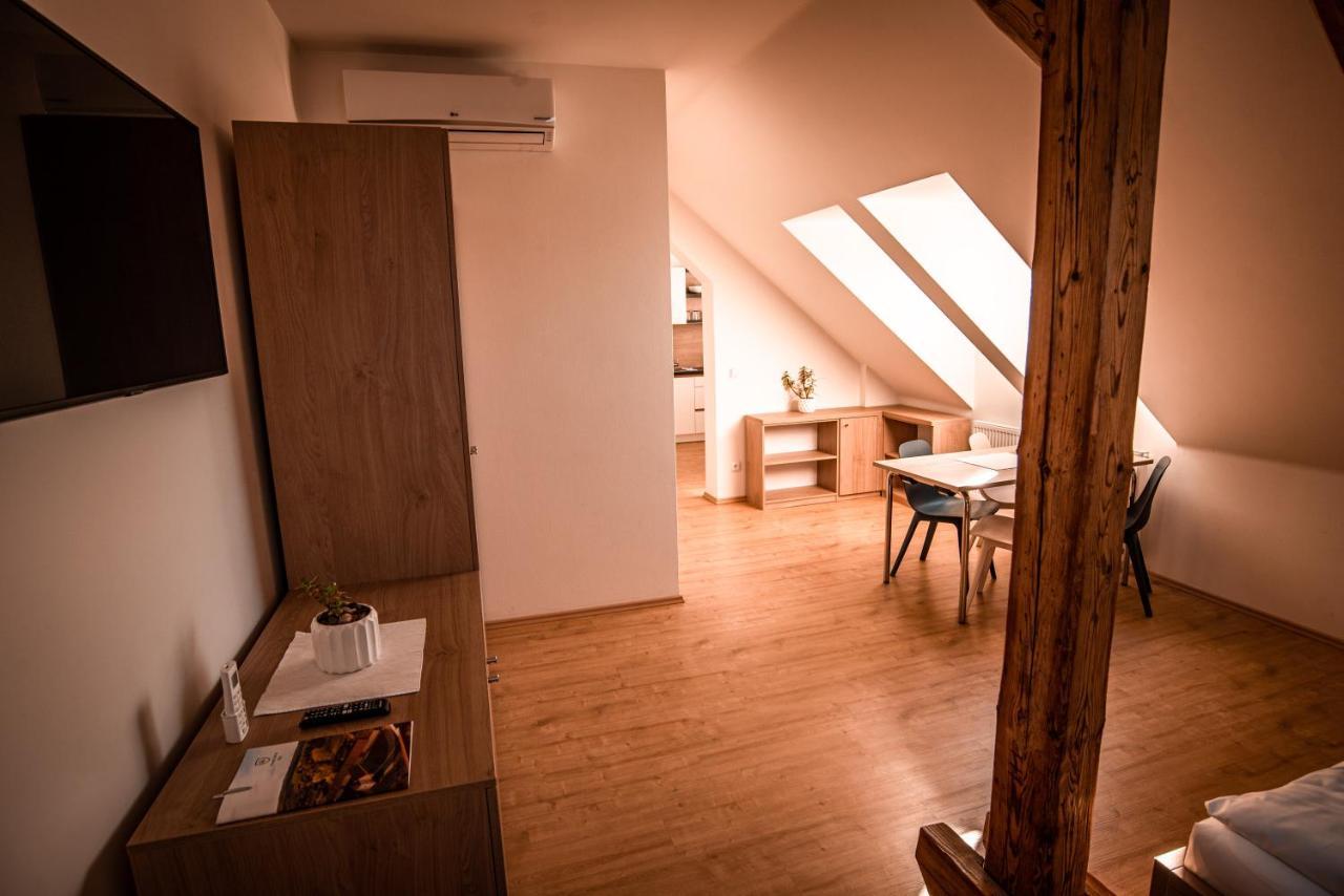 Penzion Pansky Dvur Телч Экстерьер фото