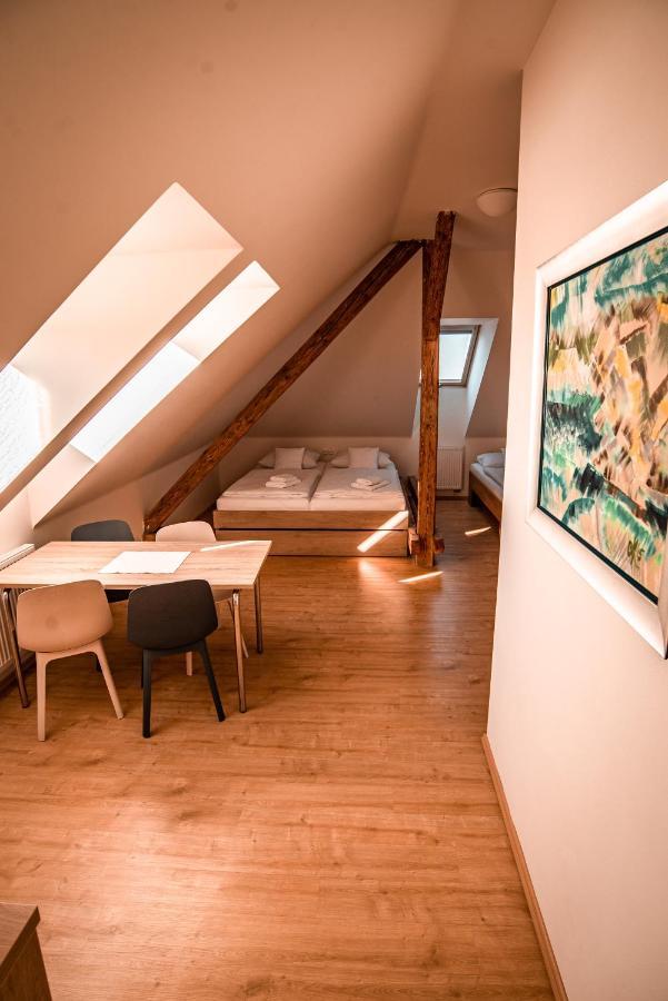 Penzion Pansky Dvur Телч Экстерьер фото