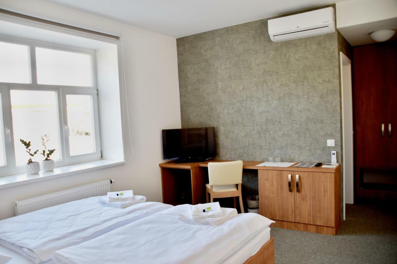Penzion Pansky Dvur Телч Экстерьер фото